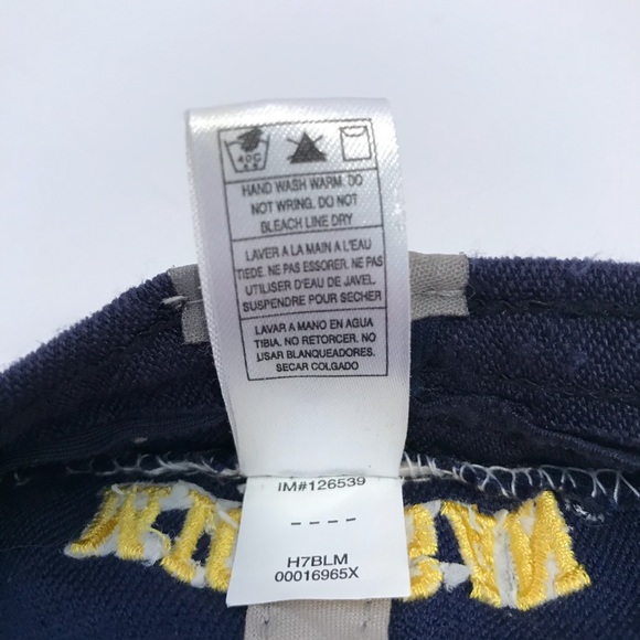 Nike Elite Michigan Navy Blue Mens One Size Fits Most Fitted Hat/ - Picture 10 of 10